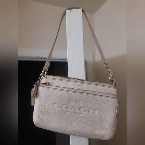 Coach Leather Wristlet Clutch Hand Bag - Picture 3 of 15